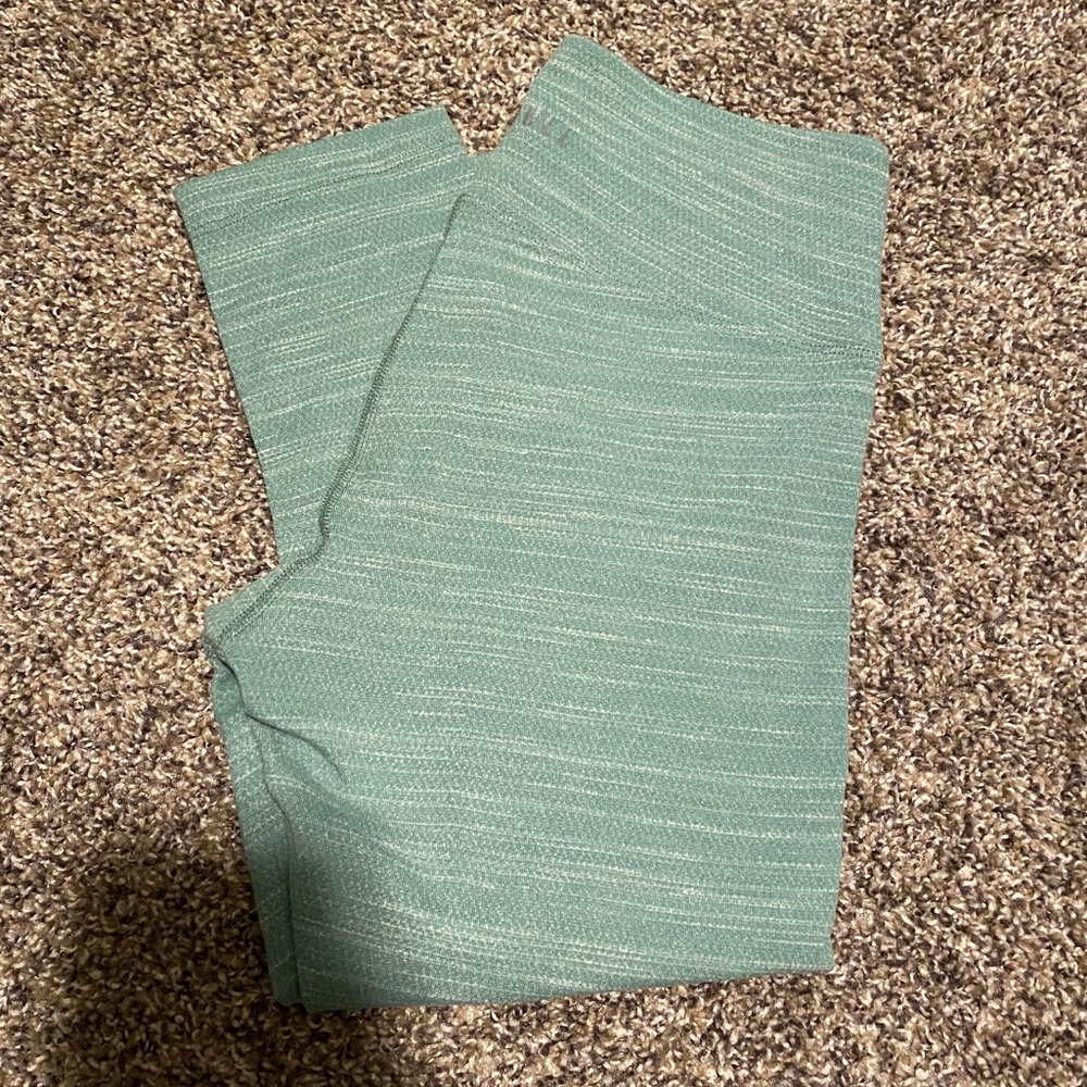 NoBull crop leggings size small